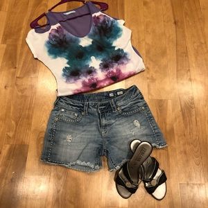 Miss Me jean shorts size 29